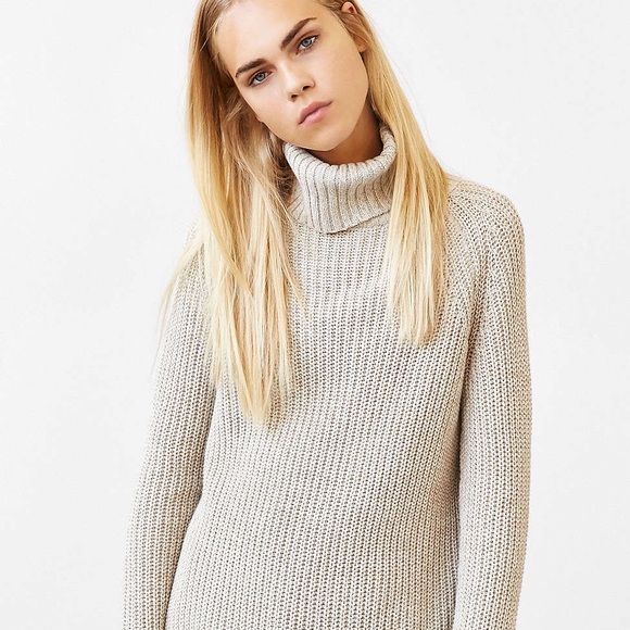 Urban Outfitters Turtleneck Sweater 